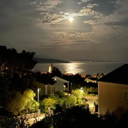 Anton דירה קרק